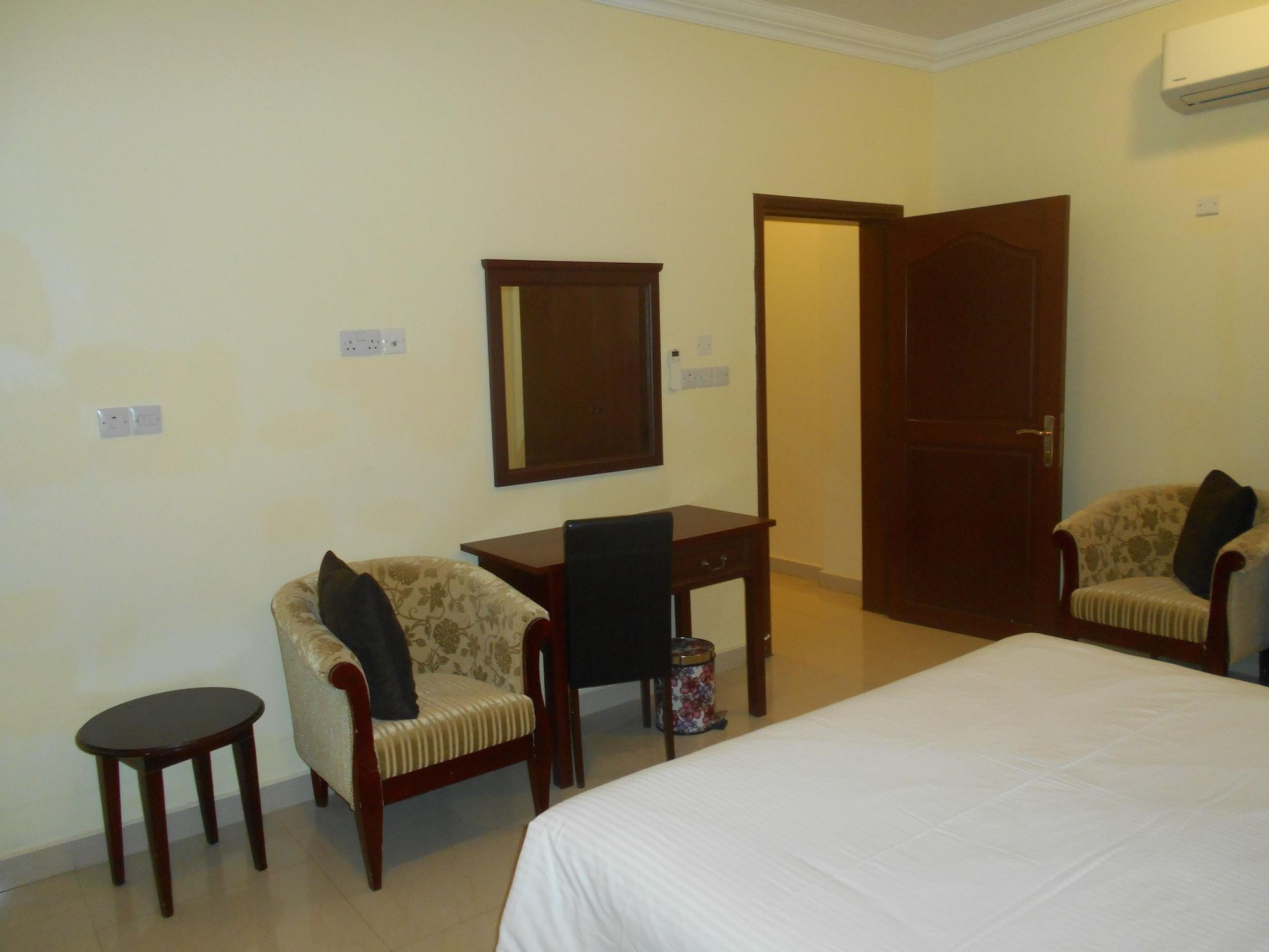 Nizwa Hotel Apartments Экстерьер фото