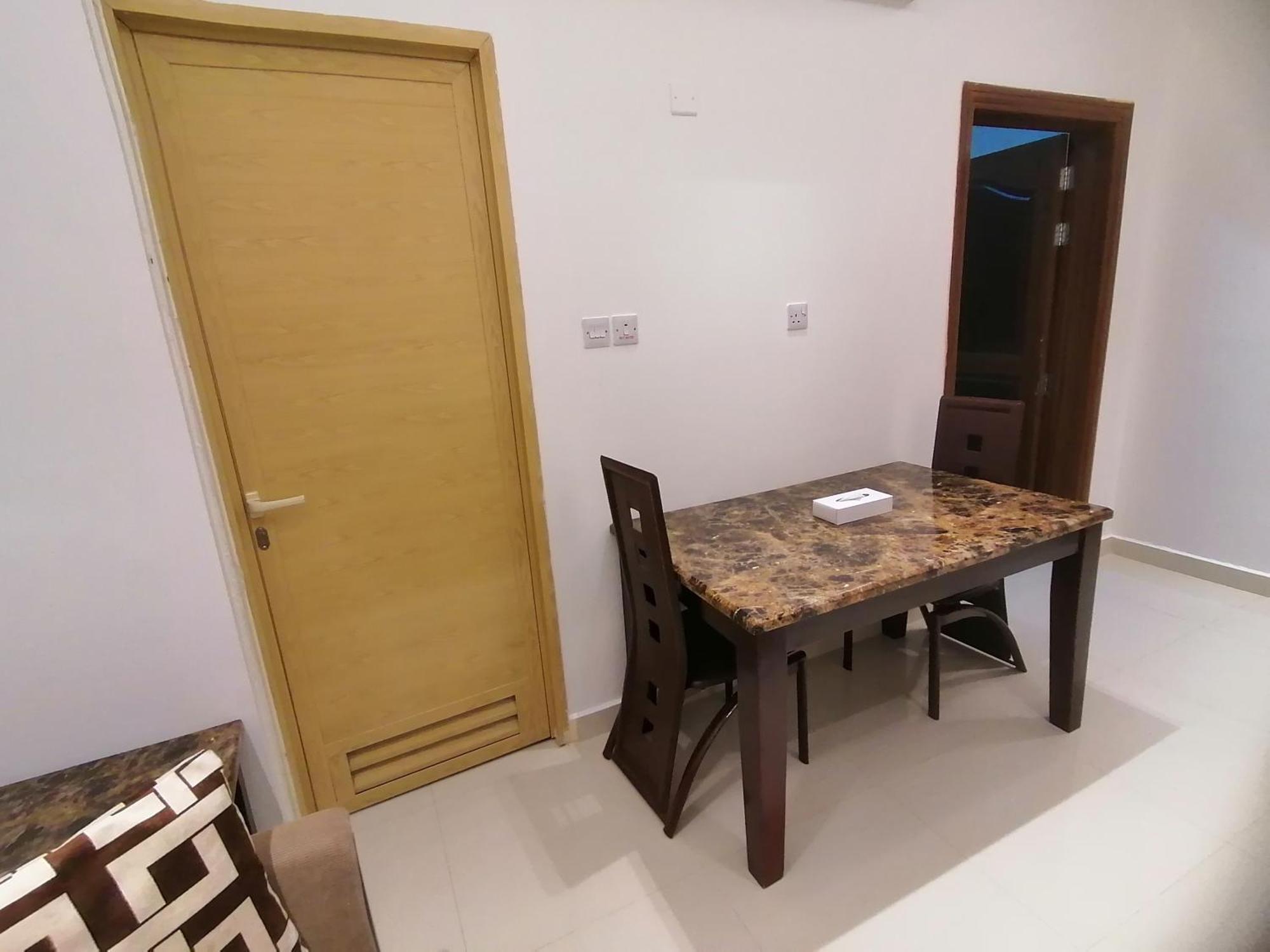Nizwa Hotel Apartments Экстерьер фото