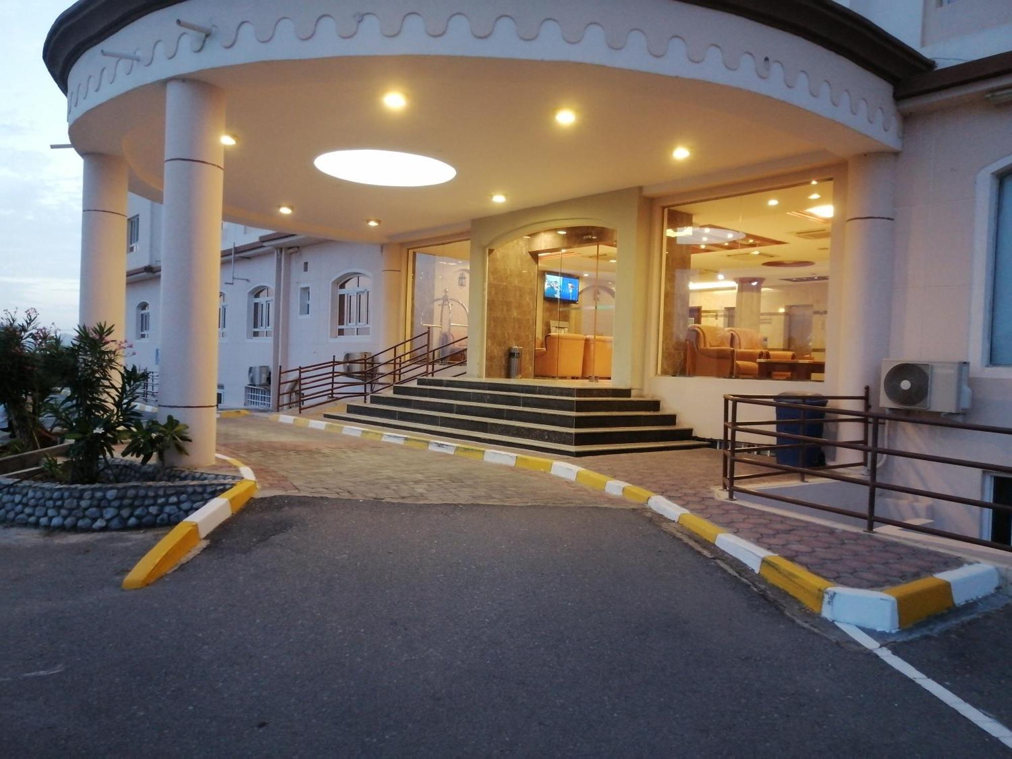 Nizwa Hotel Apartments Экстерьер фото